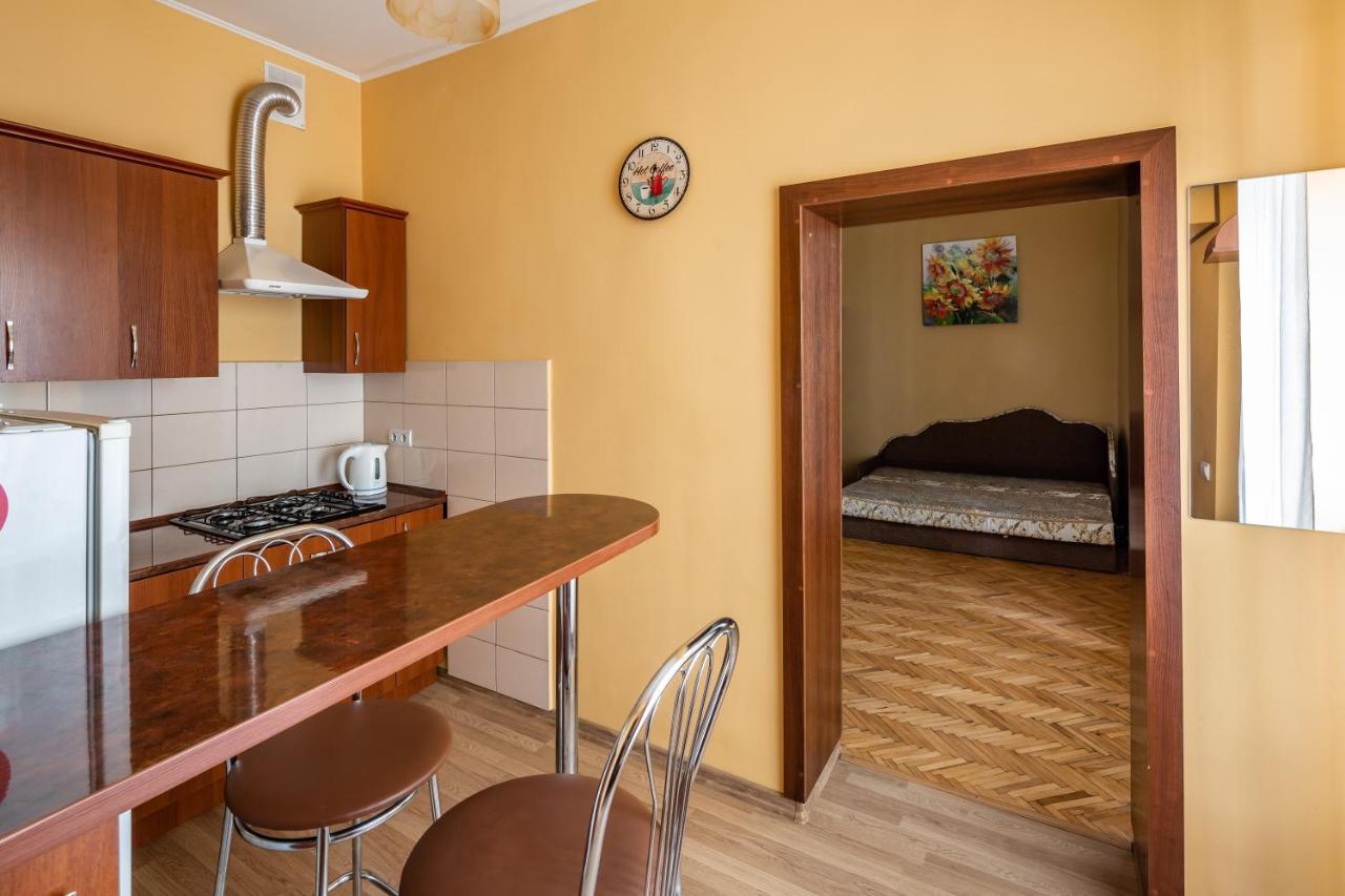 Apartment On Yana Zhizhky Lviv Ngoại thất bức ảnh