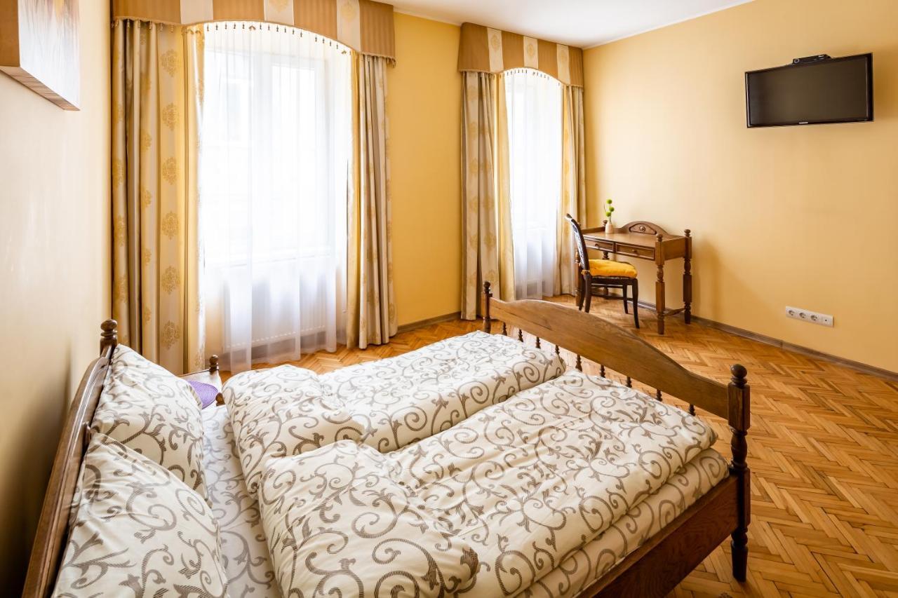 Apartment On Yana Zhizhky Lviv Ngoại thất bức ảnh