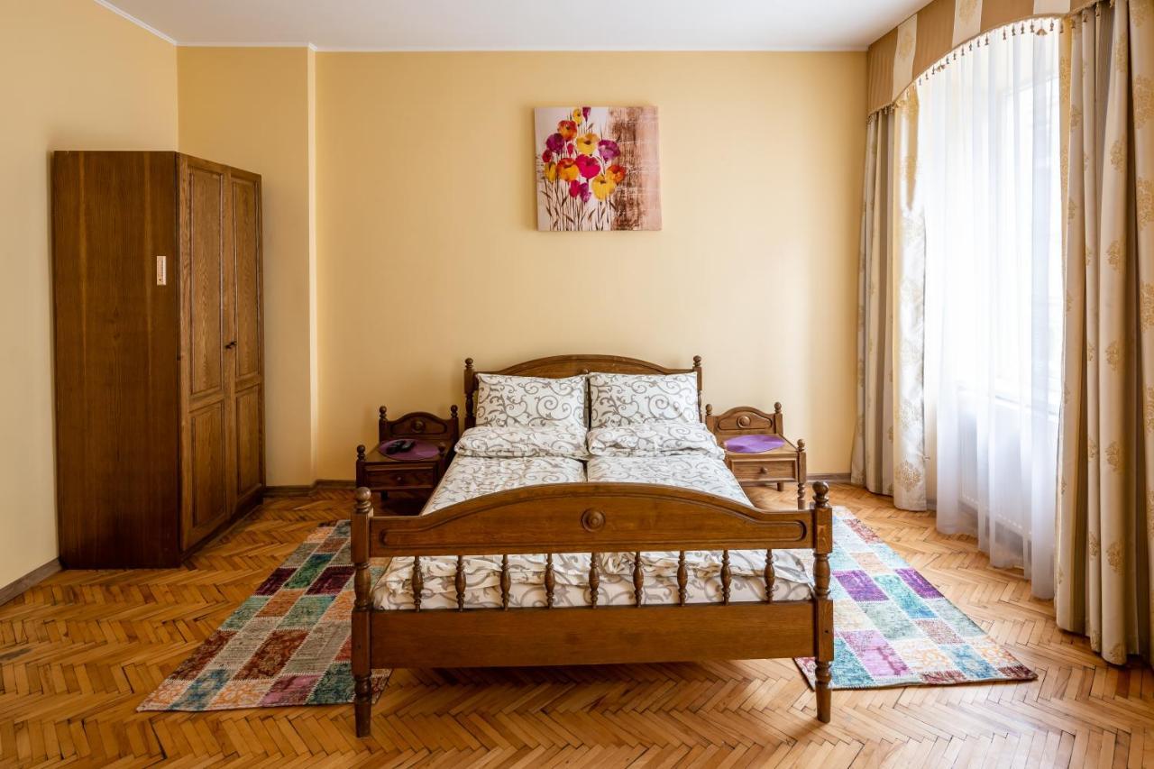 Apartment On Yana Zhizhky Lviv Ngoại thất bức ảnh