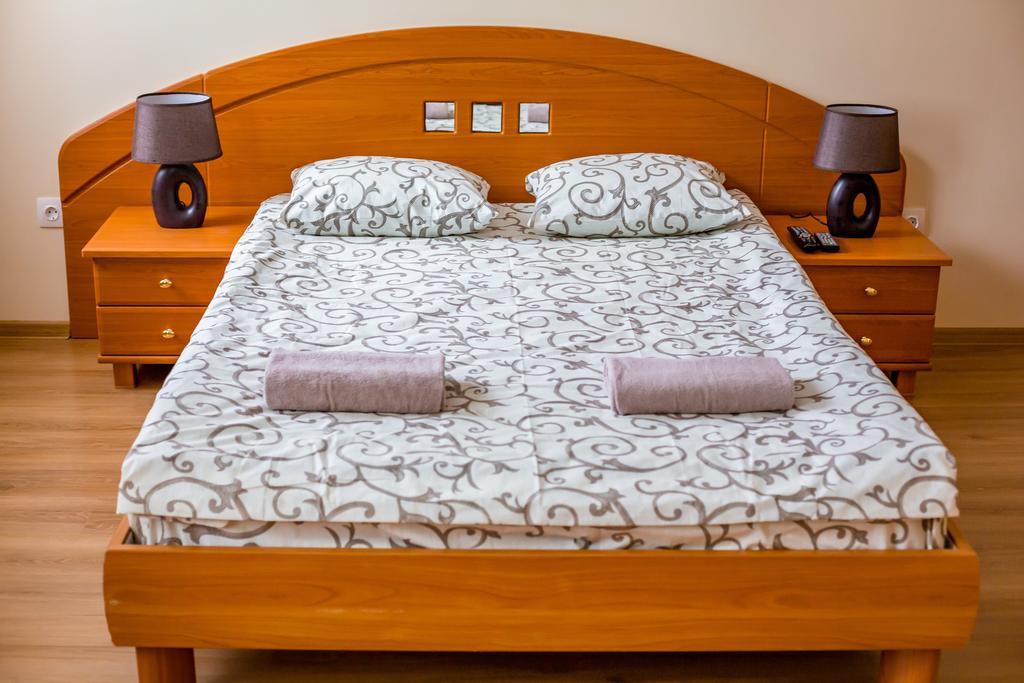 Apartment On Yana Zhizhky Lviv Ngoại thất bức ảnh